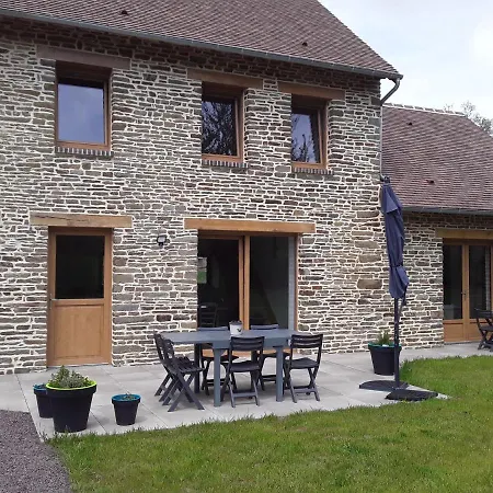 De Landemeure, 10 Couchages, Acces Pmr
