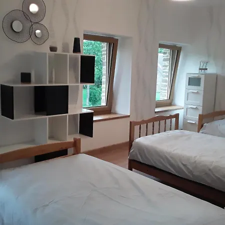 De Landemeure, 10 Couchages, Acces Pmr