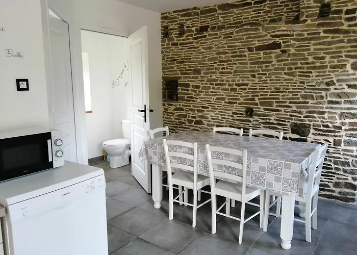 De Landemeure, 10 Couchages, Acces Pmr *